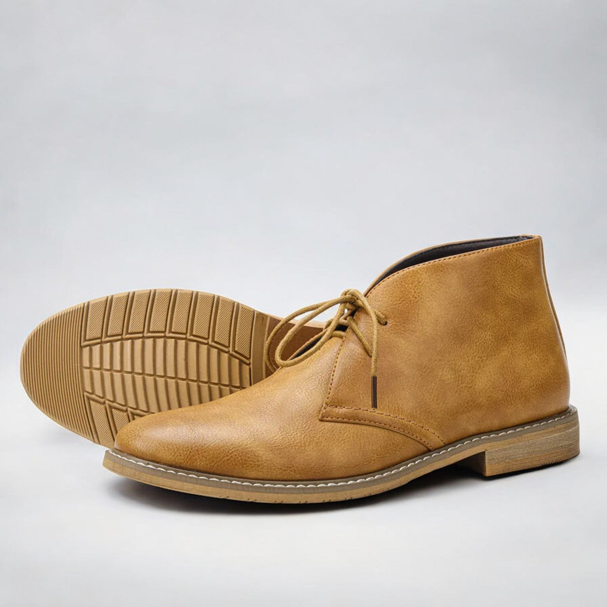 Men’s Classic Lace-Up Chukka Boots